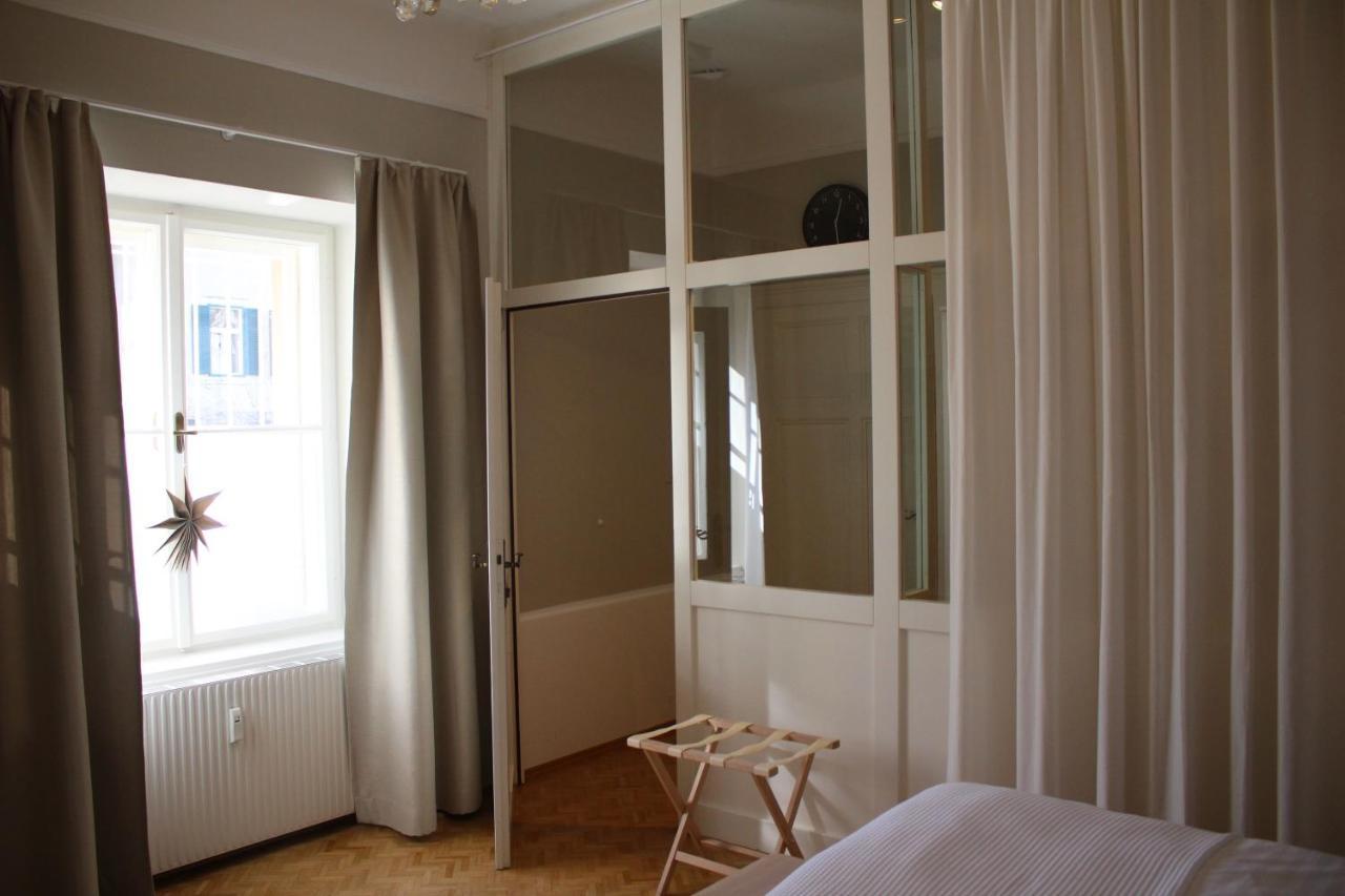 White Flat By Grazrentals With Cool Location & Free Parking Екстер'єр фото