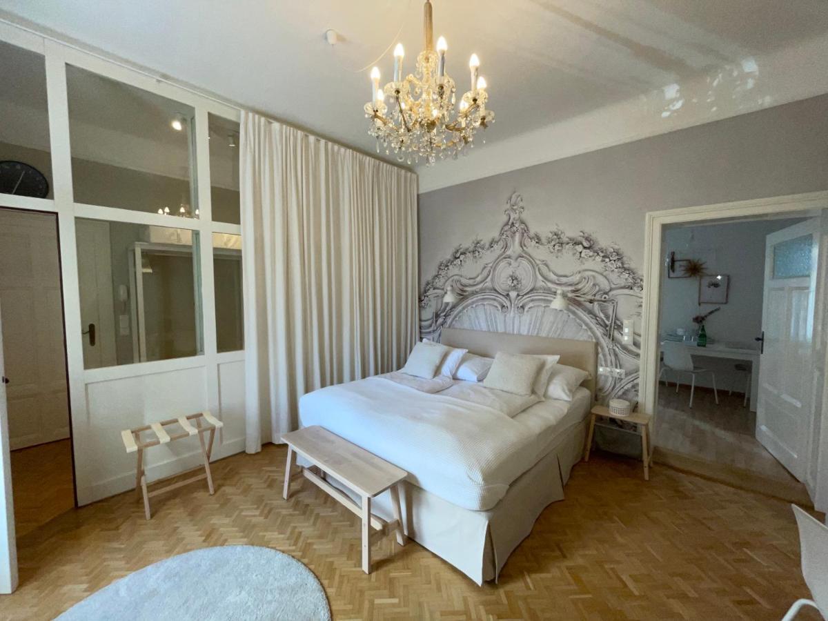 White Flat By Grazrentals With Cool Location & Free Parking Екстер'єр фото