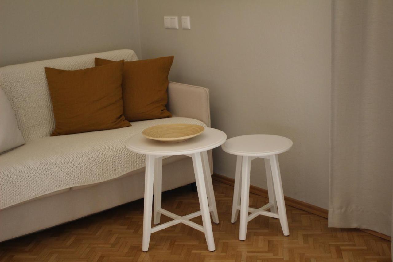 White Flat By Grazrentals With Cool Location & Free Parking Екстер'єр фото