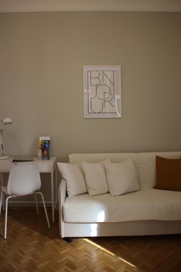 White Flat By Grazrentals With Cool Location & Free Parking Екстер'єр фото