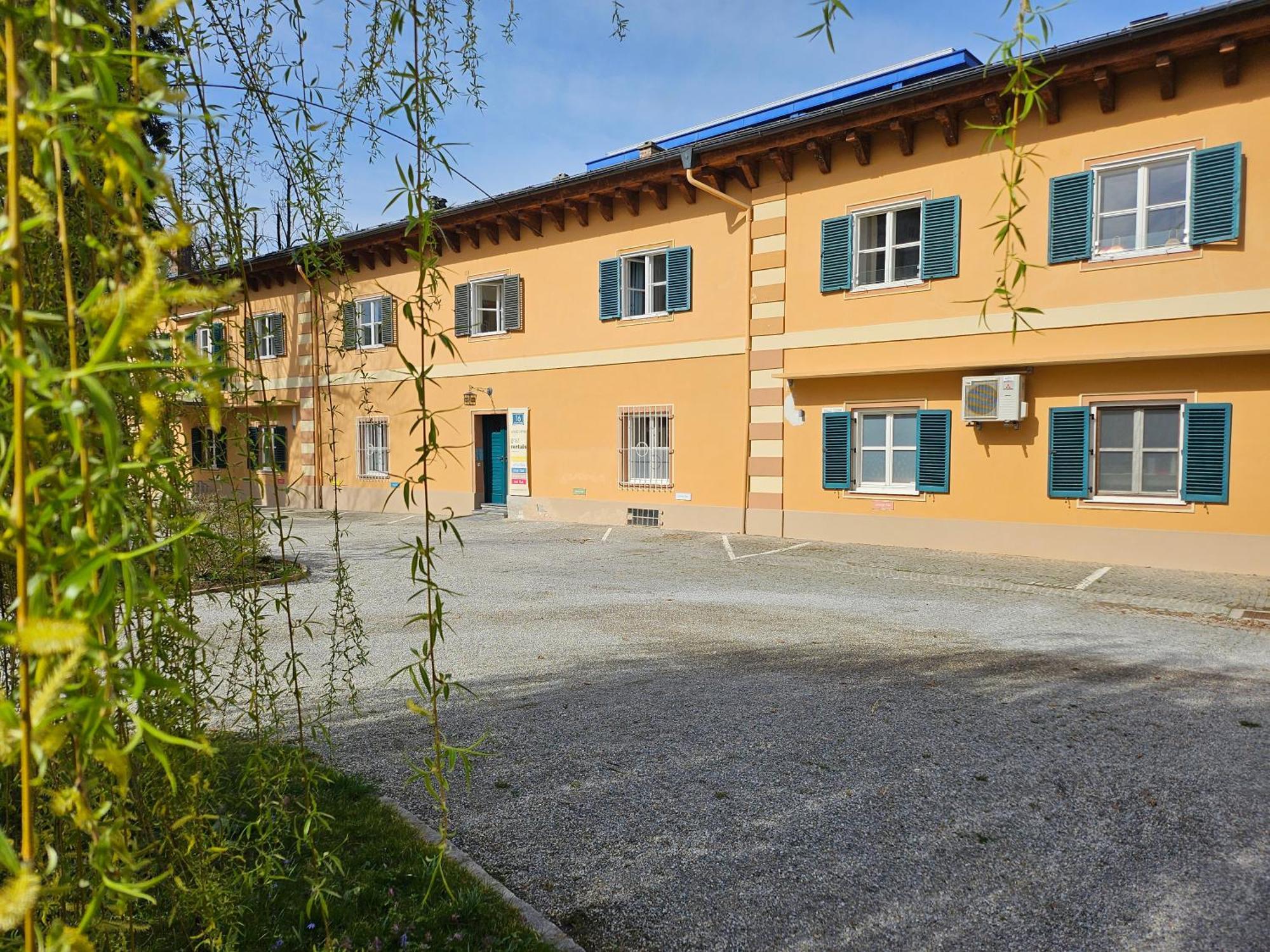 White Flat By Grazrentals With Cool Location & Free Parking Екстер'єр фото